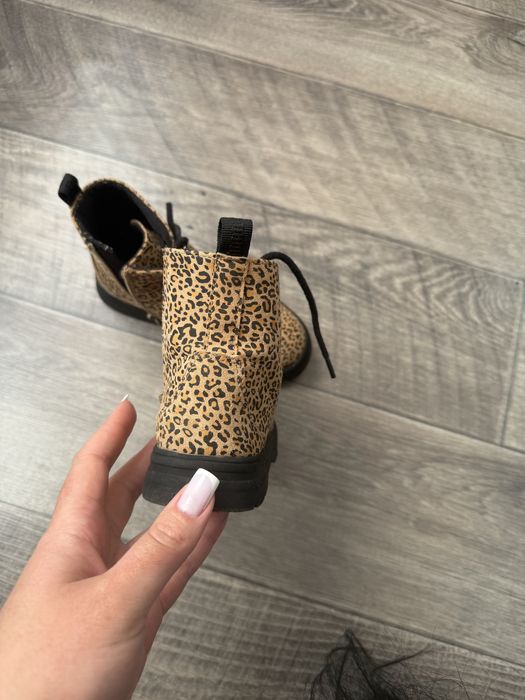 Сапожечки на дівчинку