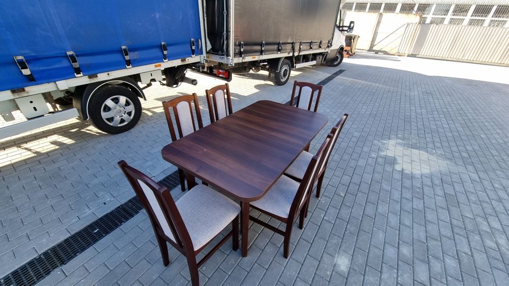 Od reki: Stół rozkładany + 6 krzeseł, orzech + kawa z mlekiem ,transpo