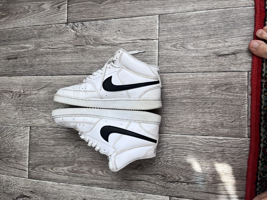 Кросівки Nike Court Vision Mid Nn White