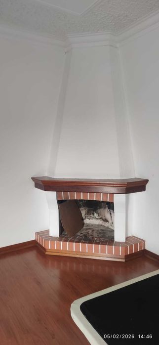 Arrenda-se casa centro de Almeirim