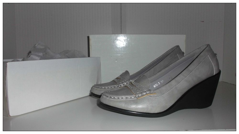 Sapatos Beringela e Sapatos Cinzento (Novos)
