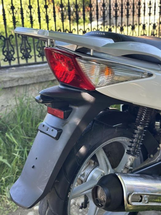 Скутер Honda sh 150