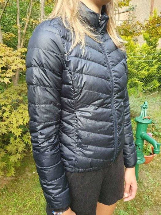 damska kurtka puchowa ultra light kaptur roz 38 M Stradivarius granat