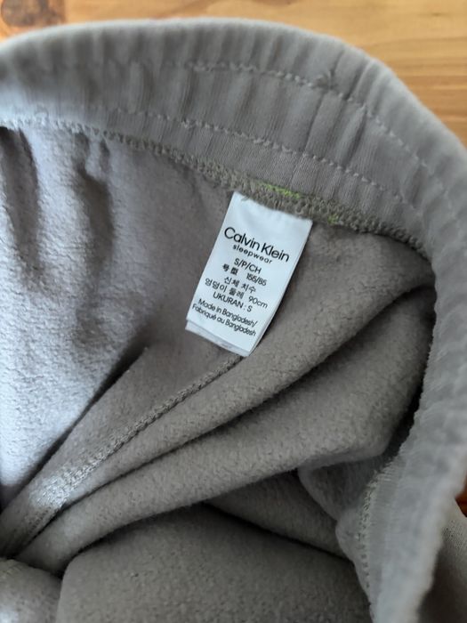 Spodnie dresowe damskie beżowe Calvin Klein rozmiar S stan idealny