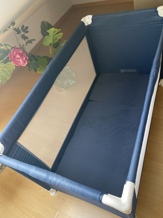 Cama/parque de viagem