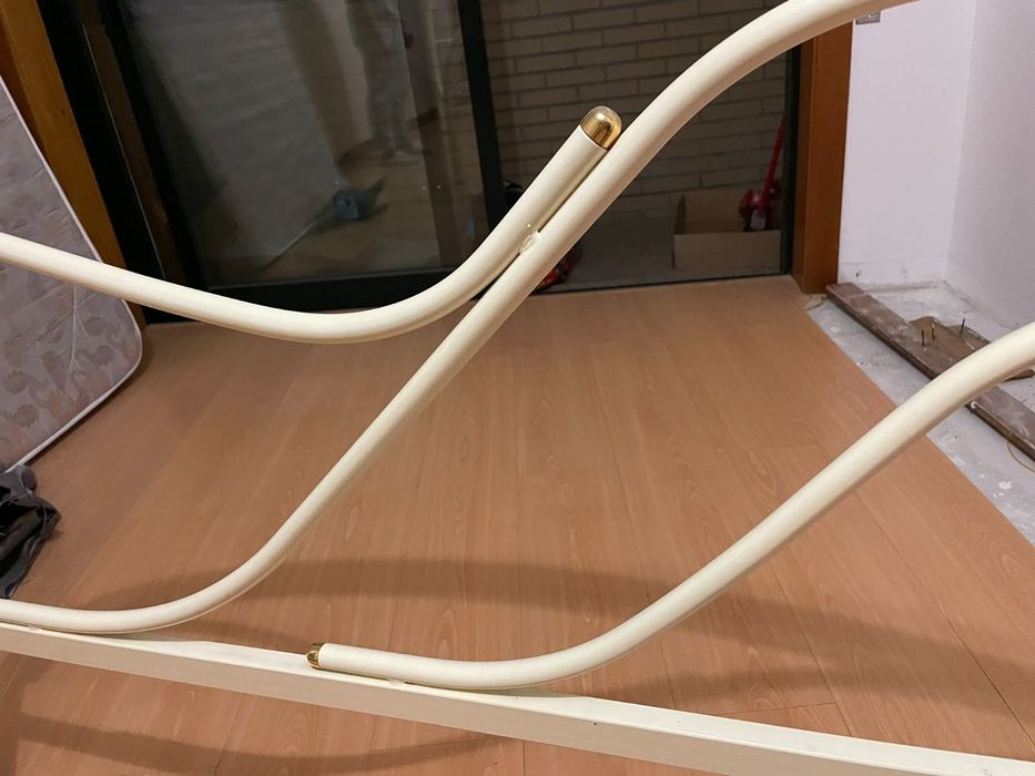 Cama com colchão