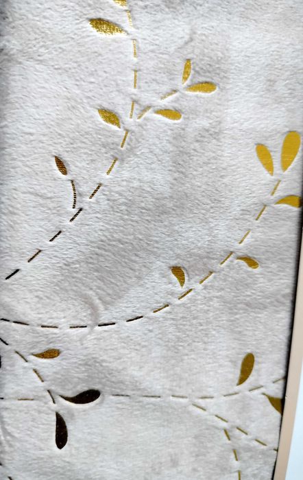 Zasłony welurowe na przelotkach kółkach 140x250cm złoty nadruk liście 218