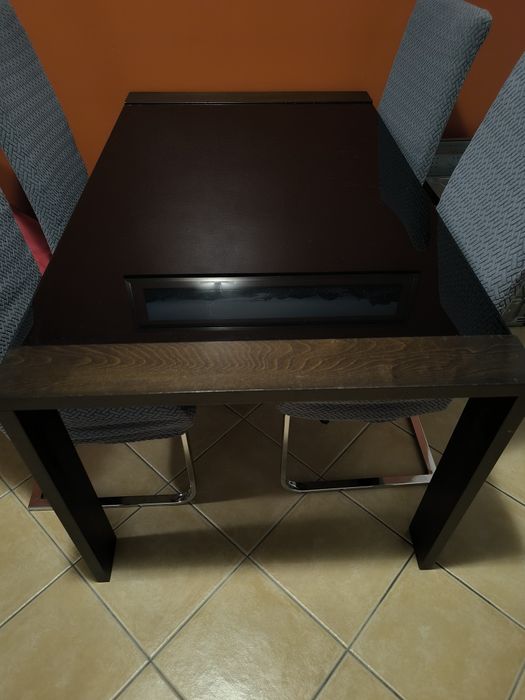 Mesa de jantar extensível