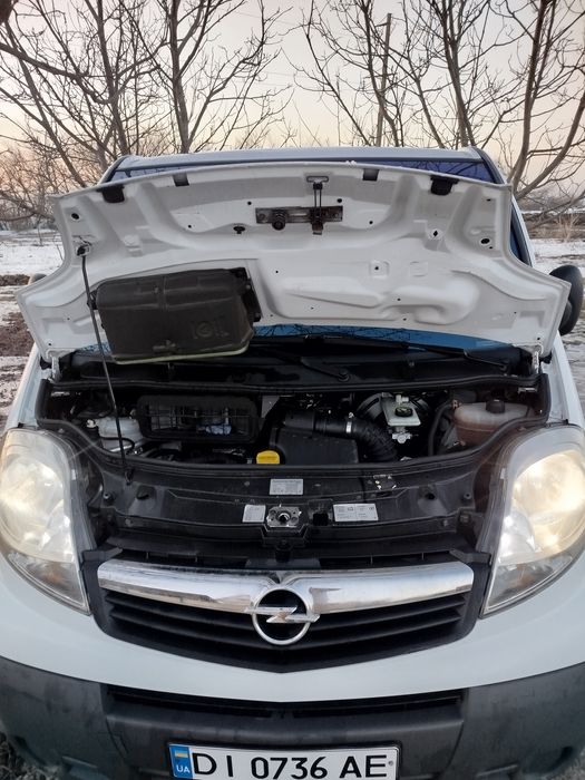 Продам Опель Віваро