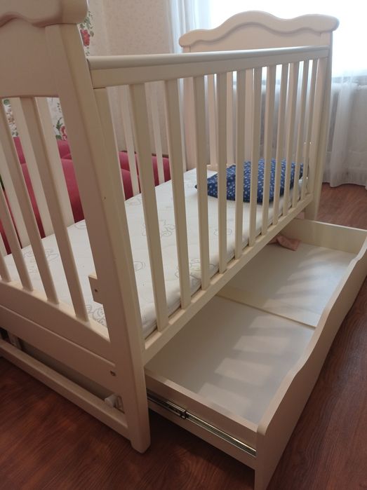 Ліжко дитяче , майже нове