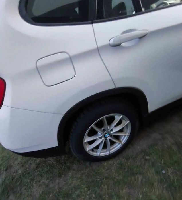 Samochód  BMW X1 2012 r