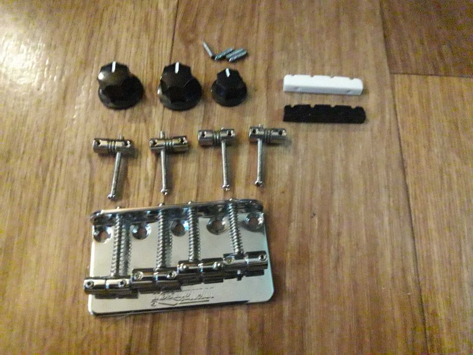 Фурнитура Fender Bass / Бас