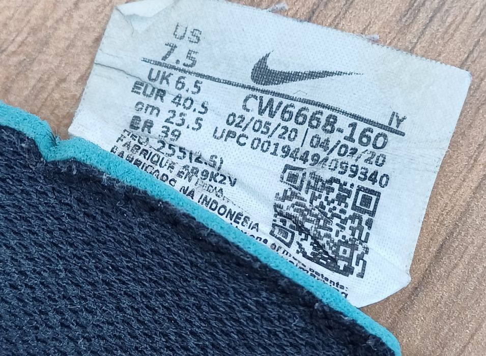 Nike Phantom футбольні футзалки кросівки для залу бампи копи 39-40р