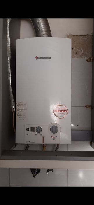 -instalação de termoacomulador ou esquentador
-reparações 
-intervençõ