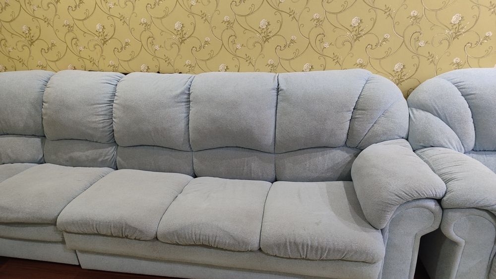 Диван и кресло б/у