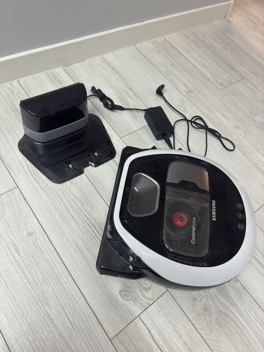 Робот пилосос Samsung