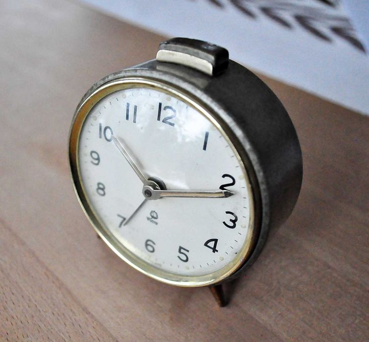 Rzadki Polski Poltik budzik 11 kamieni