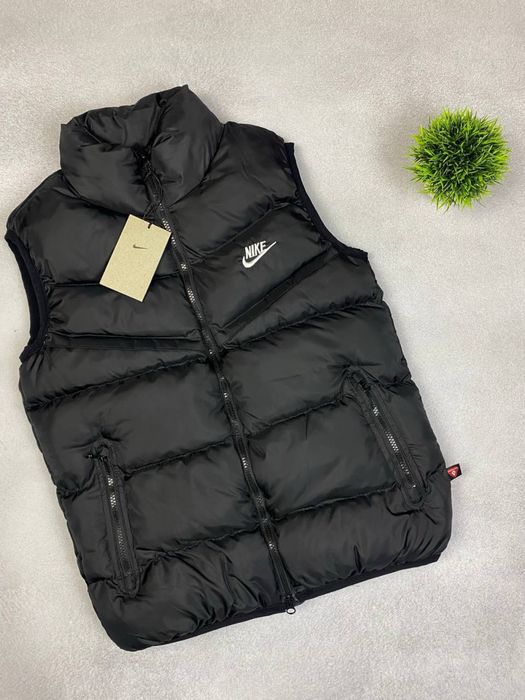 Жилетка Nike Storm Fit