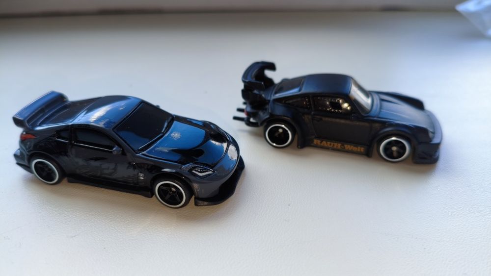 Hot Wheels premium Mini GT