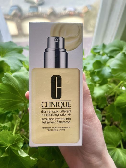 Clinique - Dramatically Different Moisturizing Lotion+ - 125ml