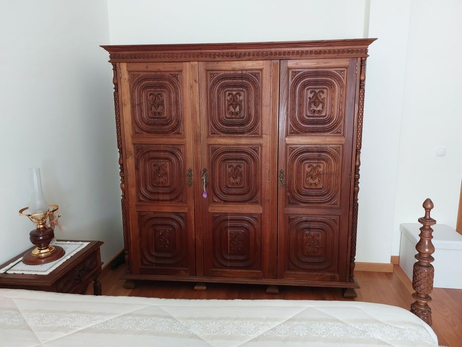 Vendo mobília de quarto casal