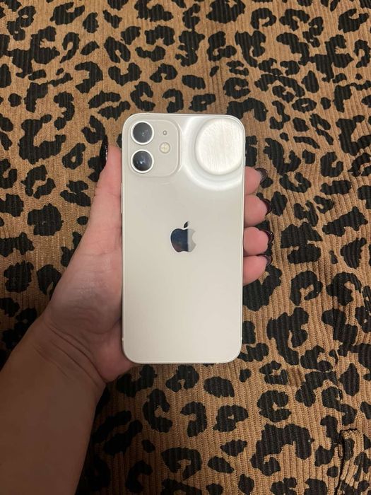 Продам айфон 12 mini на 128 GB