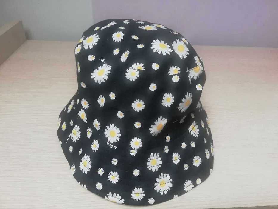 Dwustronny bucket hat