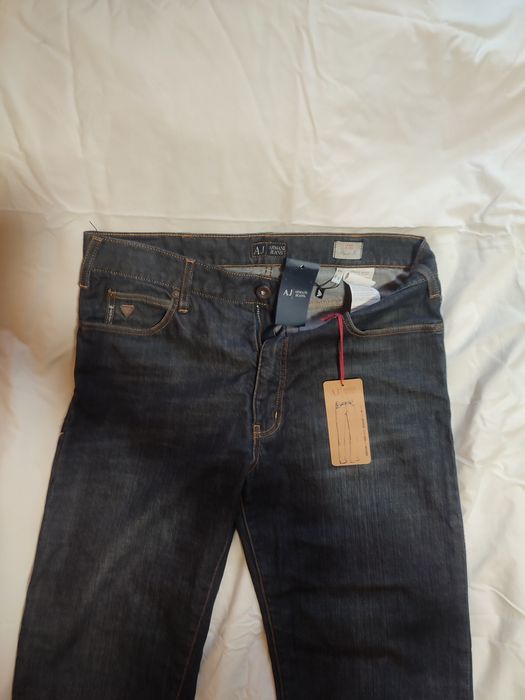 Джинсы ARMANY JEANS оригинал размер 34