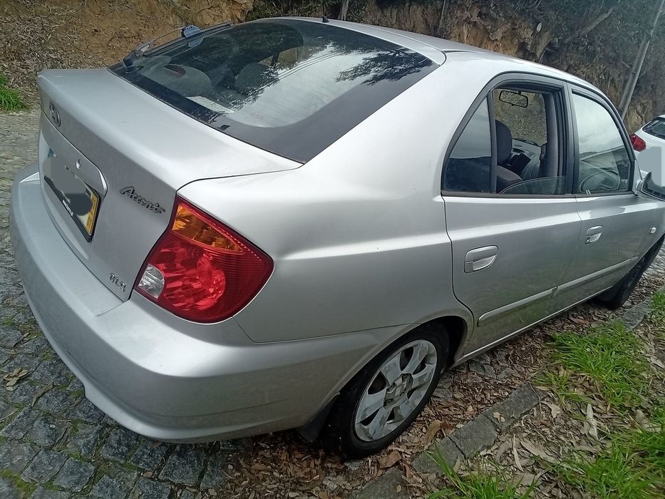 Hyundai Accent 2003 Paranhos • OLX.pt