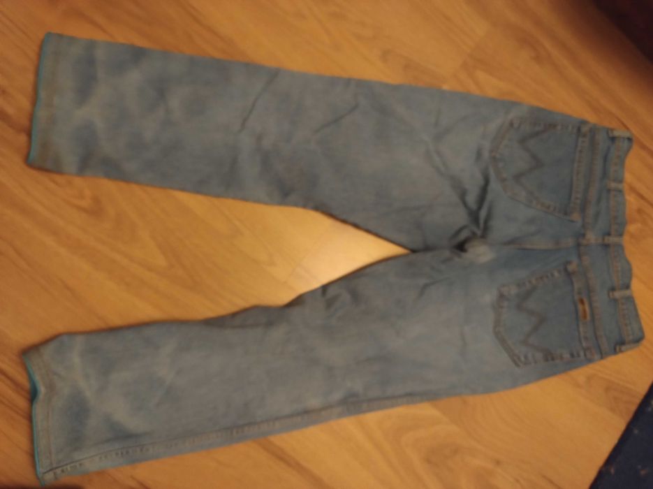 Jeansy Wrangler z ciekawym rozwiązaniem:)