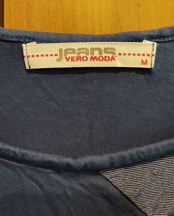 Vero Moda Bluzeczka na ramiączkach r.M