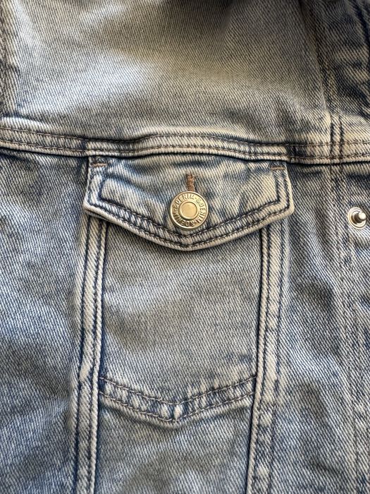 Джинсова куртка