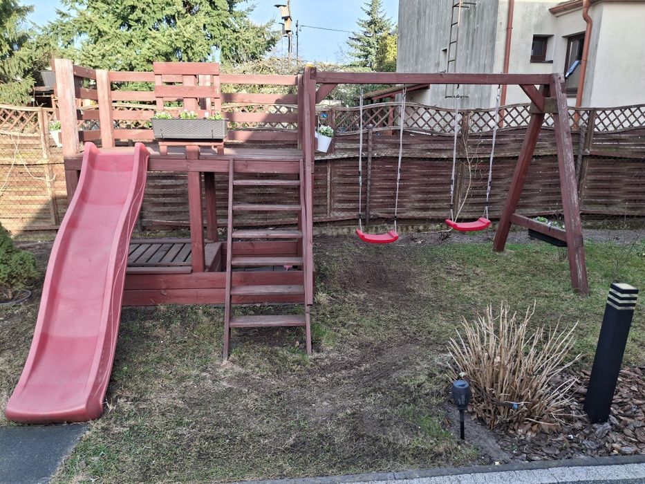 Sprzedam  plac zabaw