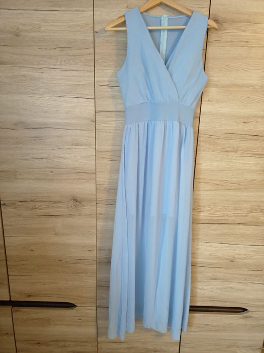 Piękna zwiewna sukienka