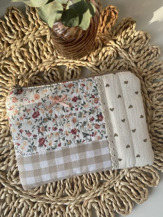 Kosmetyczka/saszetka bawełniana w stylu patchwork Handmade