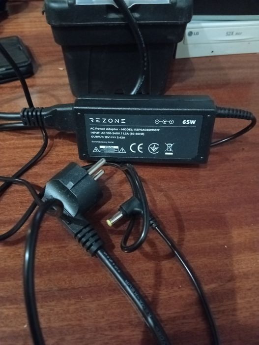 Продам Блок питания