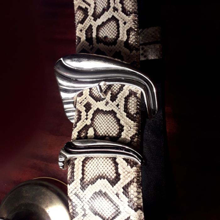 Продам кожанные пояса и сумки