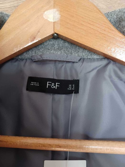 Nowy damski płaszcz szary L/40/12