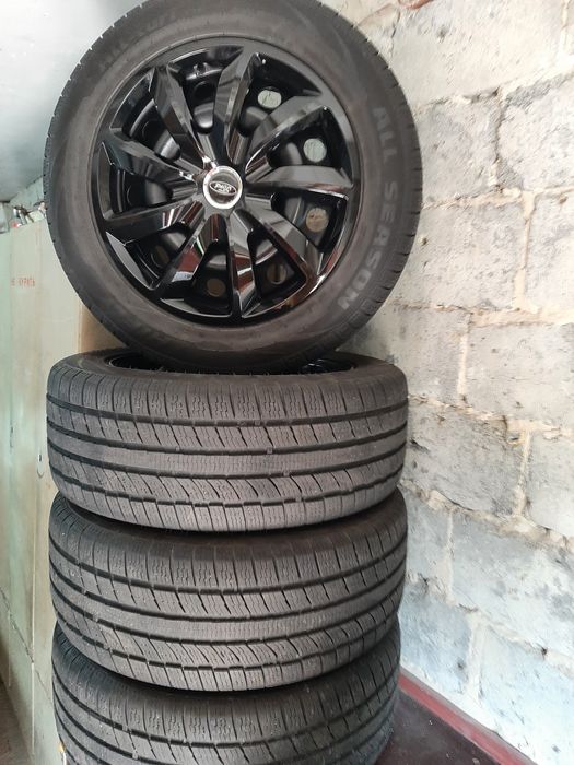 Ford Kuga Автошини всесезонні