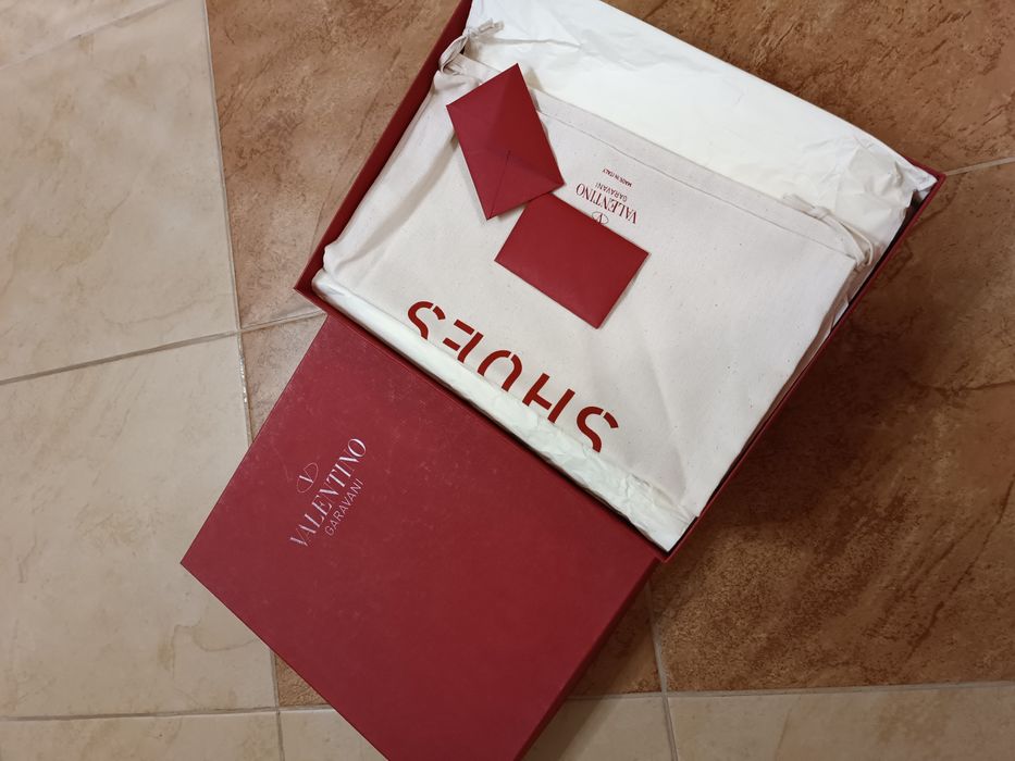 Шлепанцы/сандалии Valentino