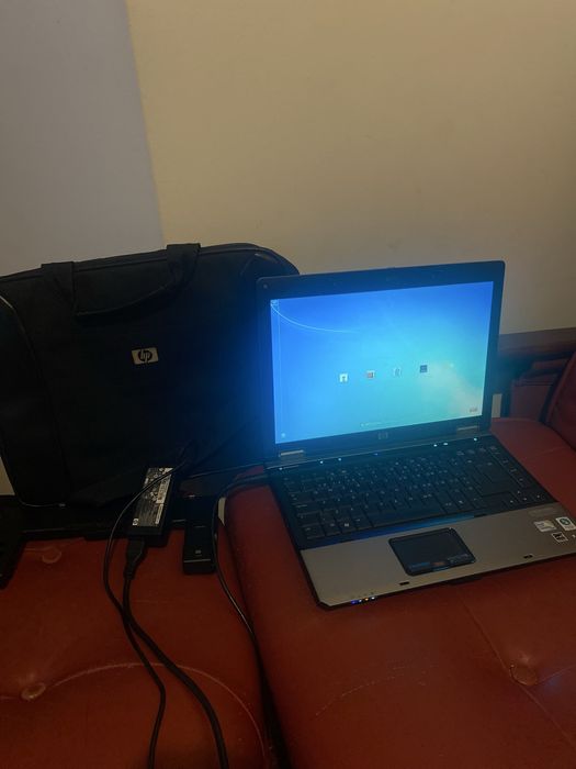 Vendo portatil hp  a funcioanar  precisa  de ser formatado