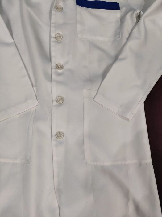 Медицинский халат и шапочки, читаем содержание