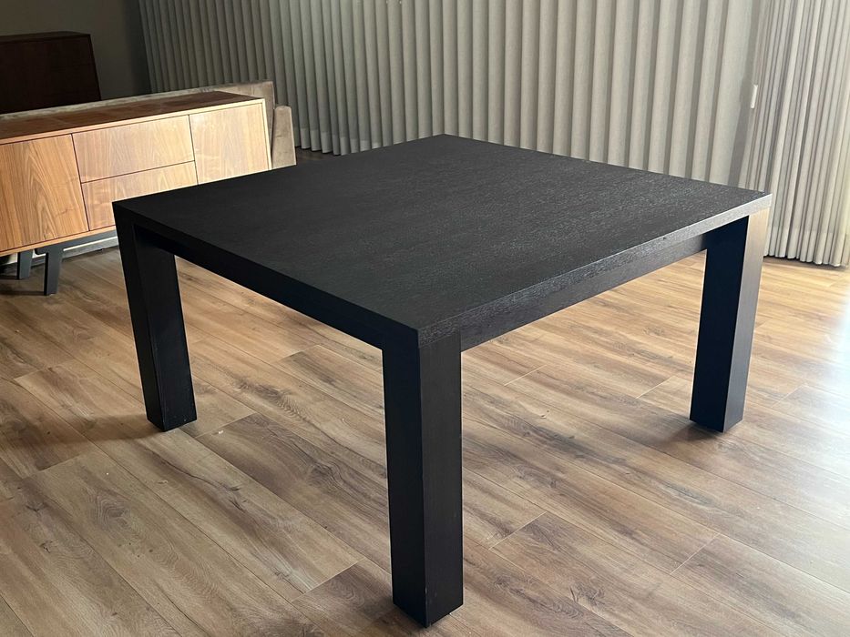 Mesa de Jantar em Madeira Maciça