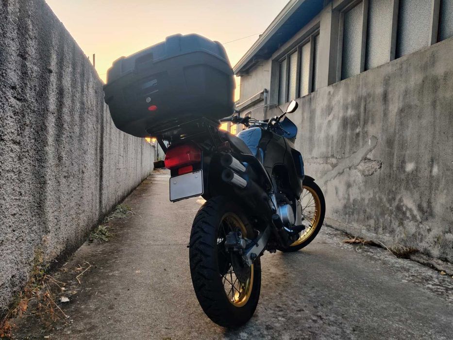 Honda Transalp XL600V 1995- Fiável e Pronta a Rodar