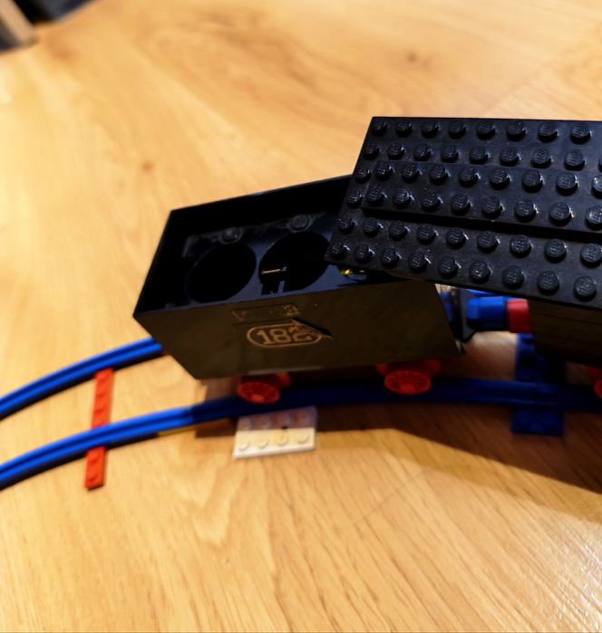 Pociąg LEGO vintage 180