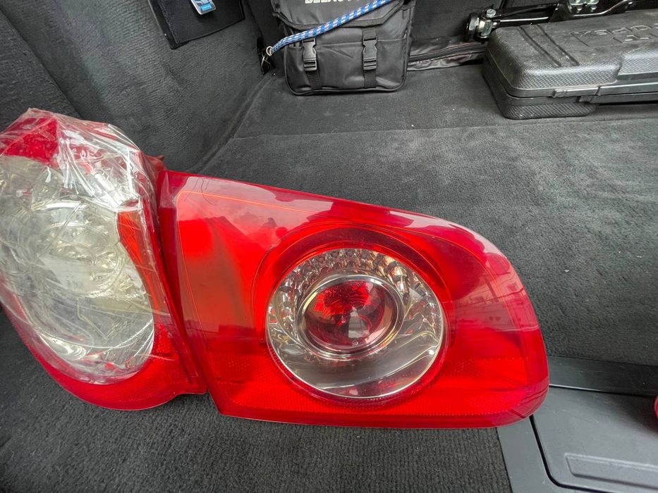 Задні ліхтарі Vw Passat b6 універсал