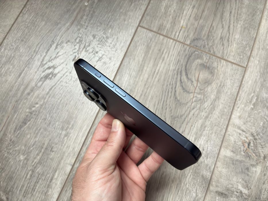 iPhone 15 Pro 128gb Blue Titanium esim