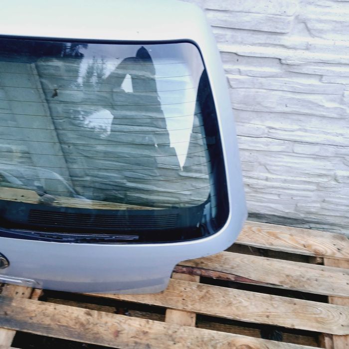 VW Golf IV HB Klapa tył LA7W