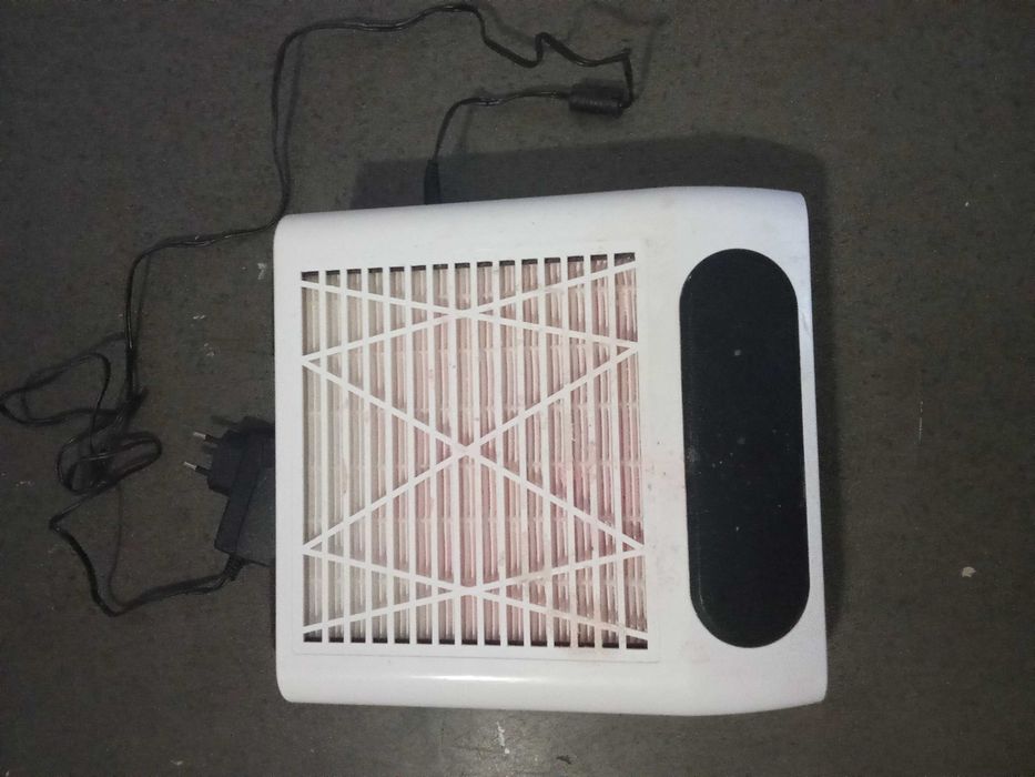 Aspirador para arranjo de unhas