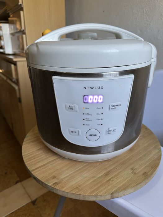 Panela eletrica + liquidificador